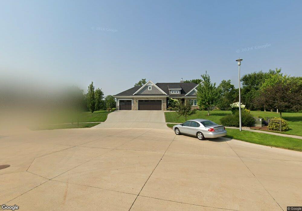 3019 Cedar River Ct NE, Cedar Rapids, IA 52411 - photo 1