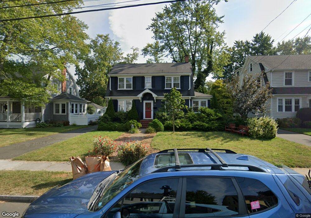 178 Four Mile Rd, West Hartford, CT 06107 - photo 1