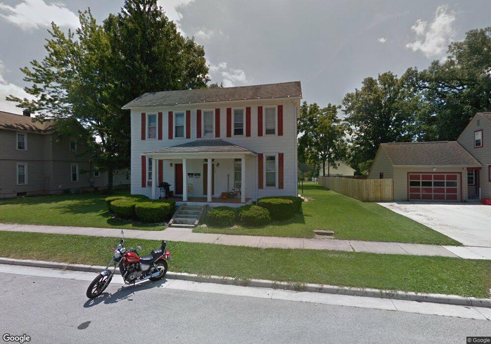 507 E Pearl St, Wapakoneta, OH 45895 - photo 1