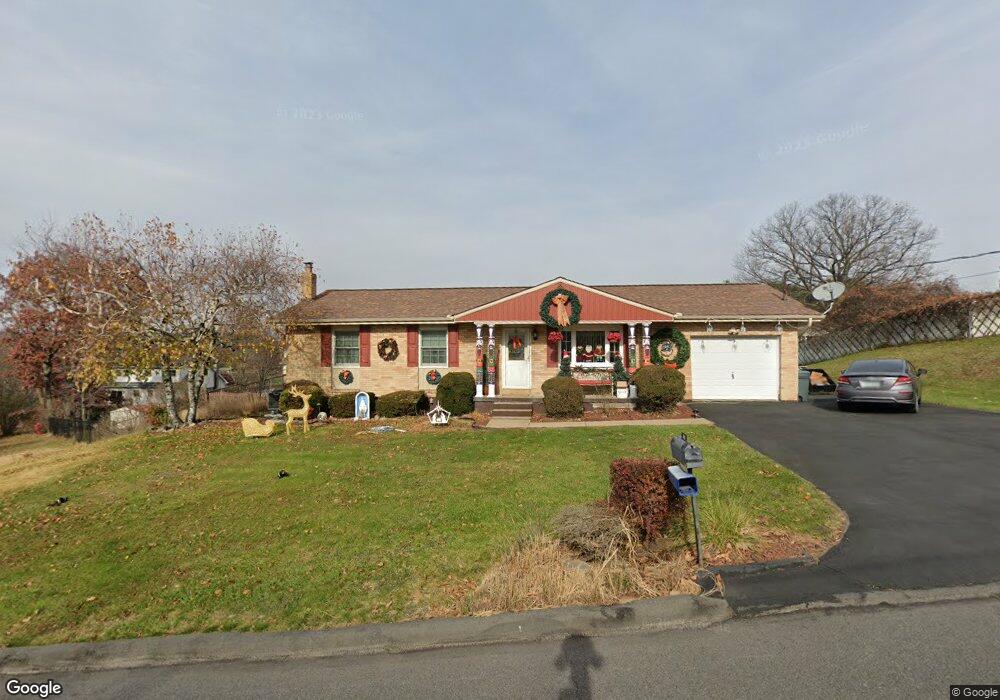 151 Maplewood Dr, Wilkes Barre, PA 18702 - photo 1