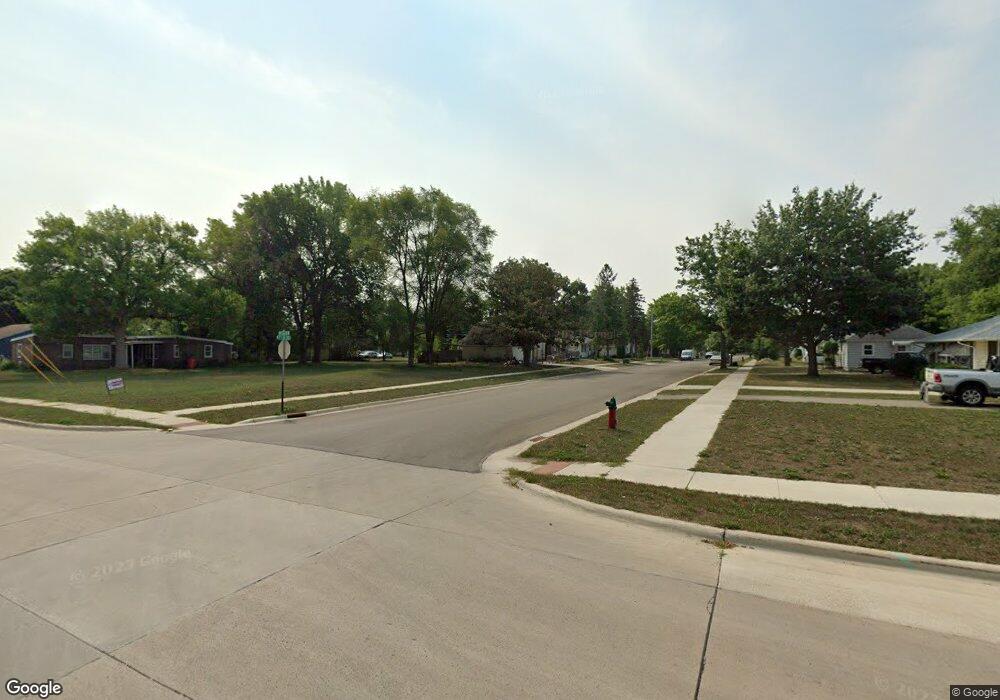 1405 7th St SE, Austin, MN 55912 - photo 1