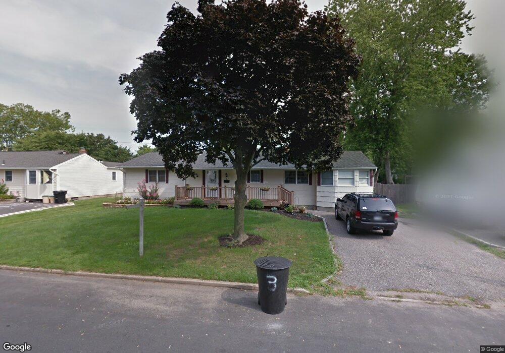 3 Langdon St, Islip, NY 11751 - photo 1