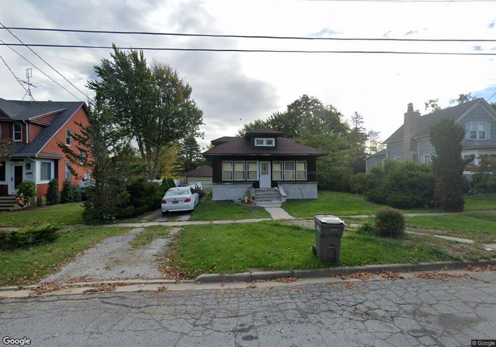 209 Cedar St, Three Oaks, MI 49128 - photo 1