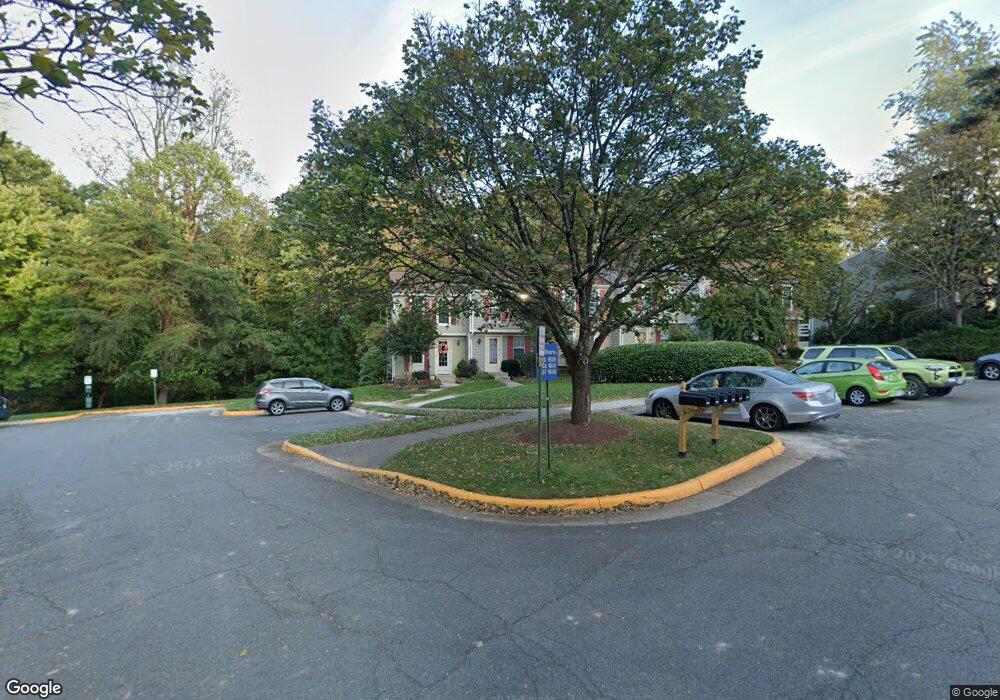 1643 Fieldthorn Dr, Reston, VA 20194 - photo 1