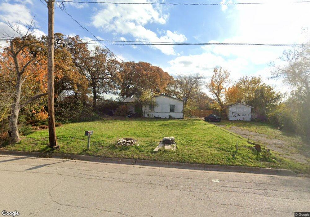 216 Daniels St, Denton, TX 76205 - photo 1