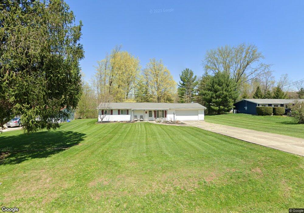 610 Sherwood Dr, Aurora, OH 44202 - photo 1