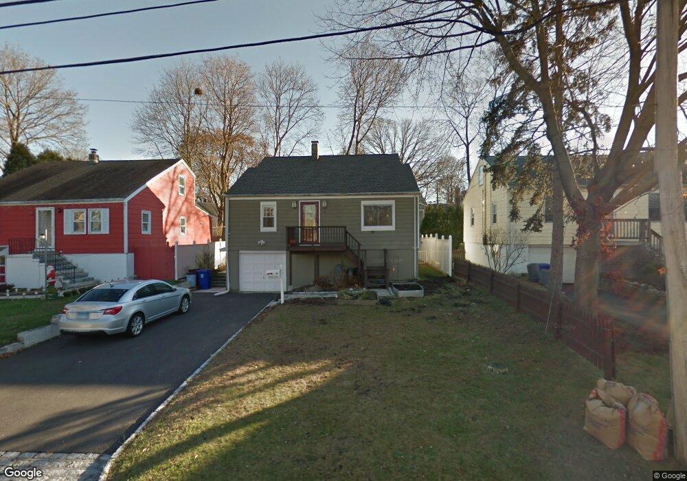 6 Wildmere Ln, Norwalk, CT 06851 - photo 1