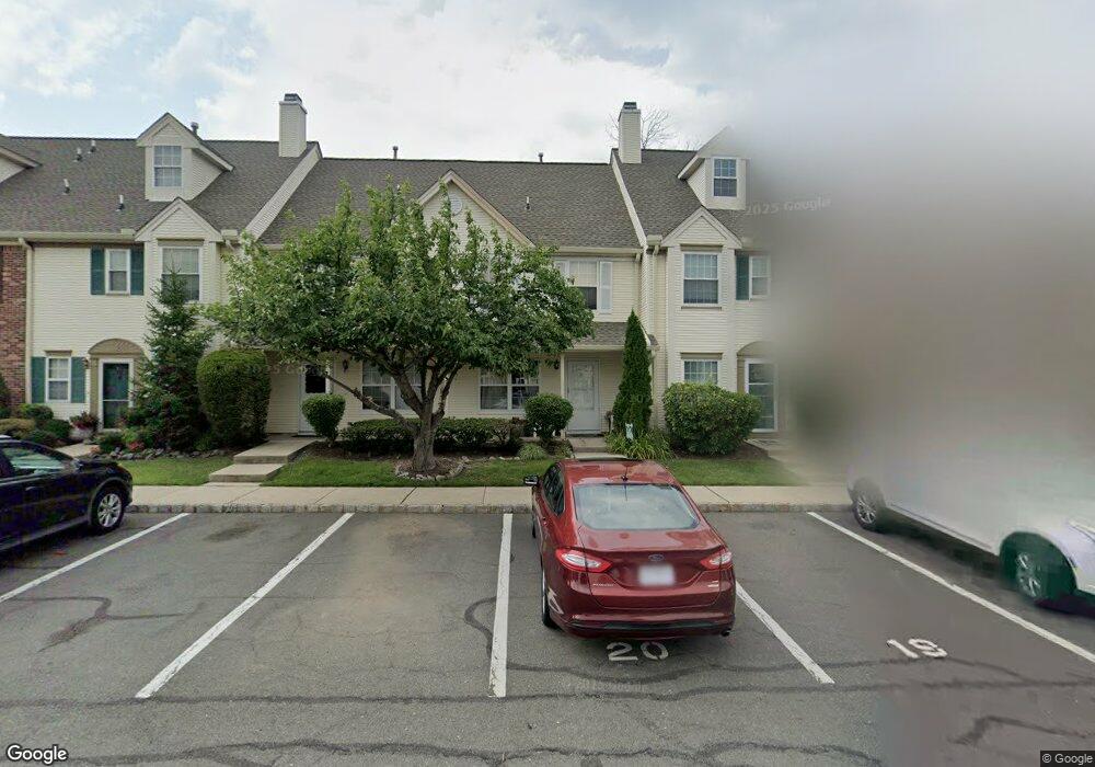 81 Lynnette Ct, Kendall Park, NJ 08824 - photo 1