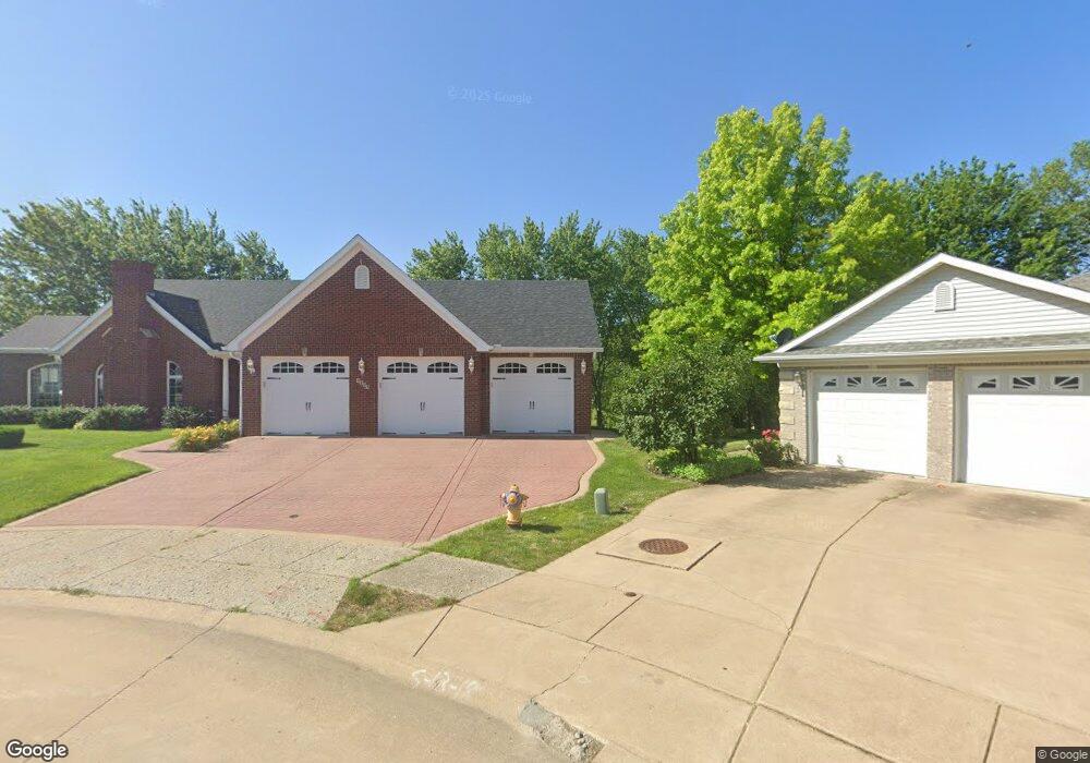 4203 N Oak St, Davenport, IA 52806 - photo 1