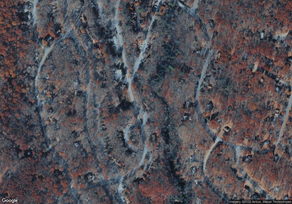 130 Meadow View Ct, Bushkill, PA 18324 - photo 1