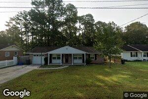 2126 Lakeview Dr, Waycross, GA 31501