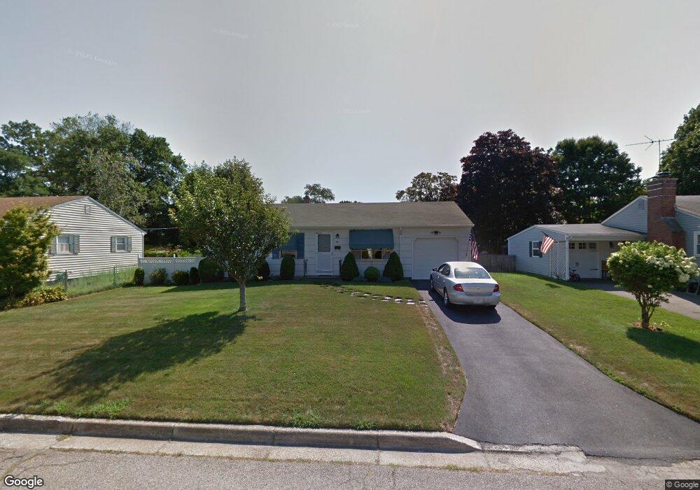 42 Woodcrest Dr, Riverside, RI 02915 - photo 1