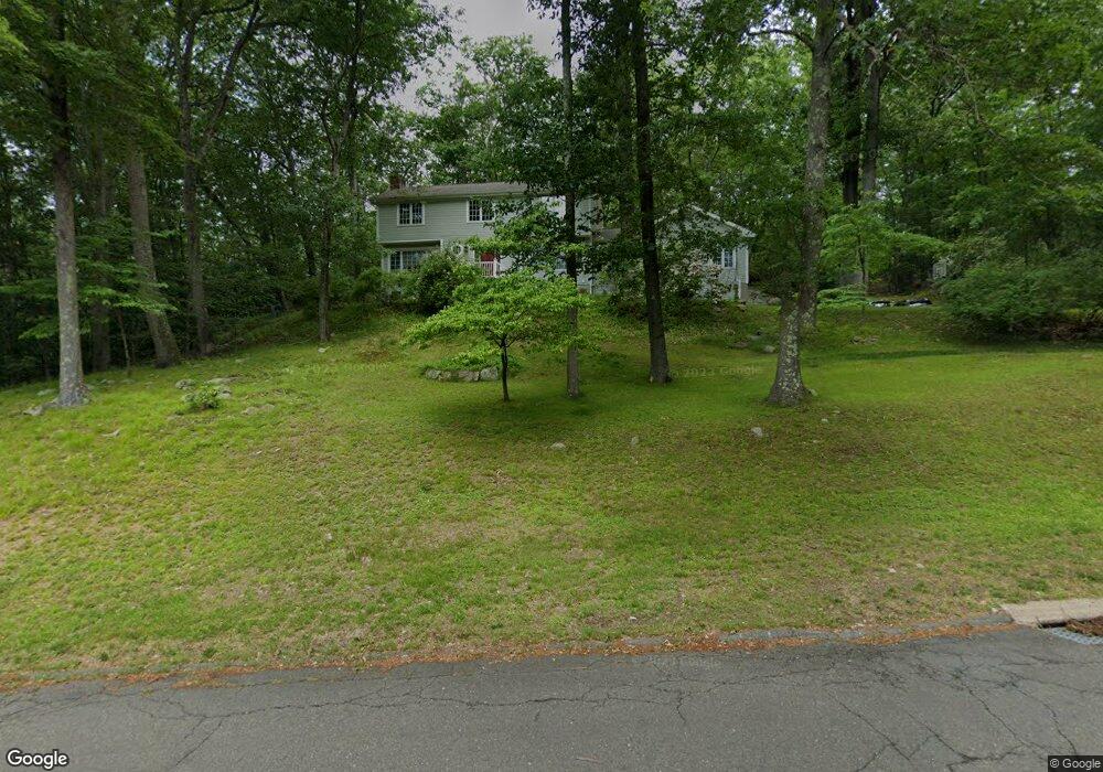 86 Riverbank Dr, Stamford, CT 06903 - photo 1