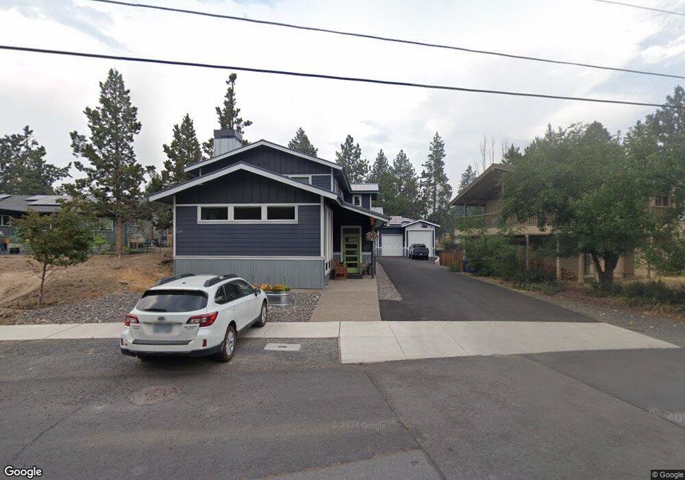 1602 SE Ramsay Rd, Bend, OR 97702 - photo 1
