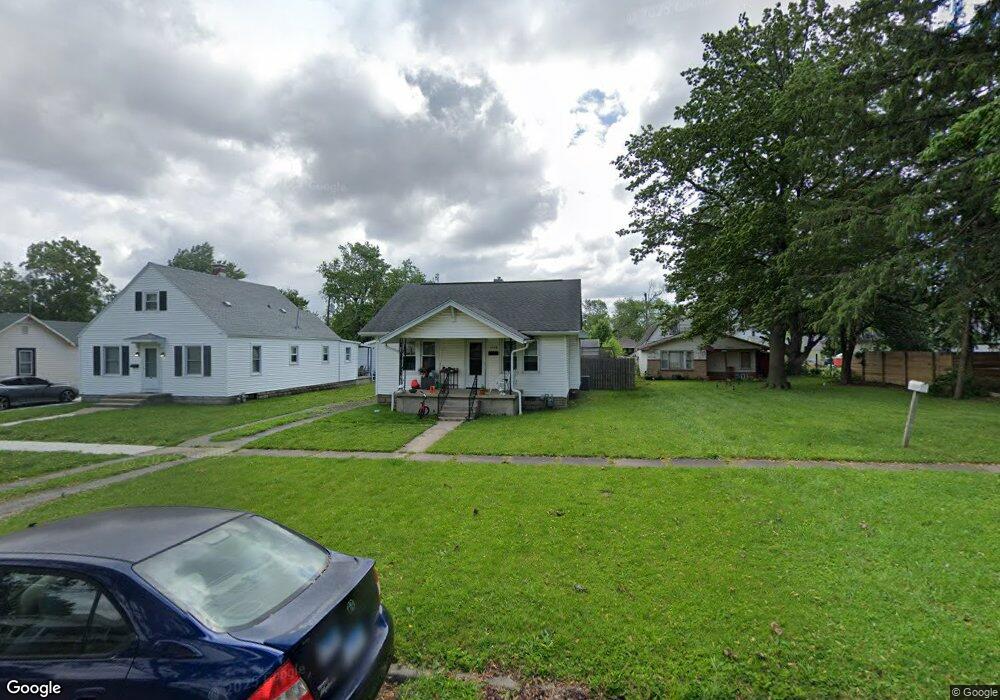 1008 N 12th St, Mattoon, IL 61938 - photo 1