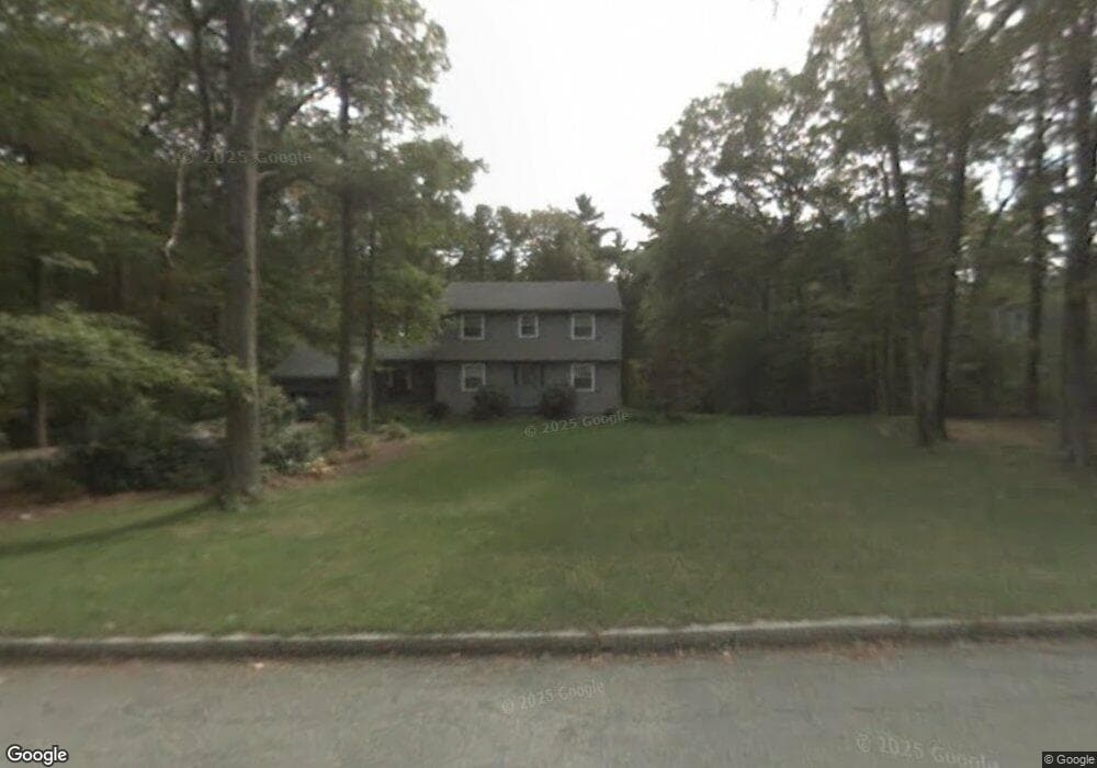 39 Larchmont Ln, Hanover, MA 02339 - photo 1