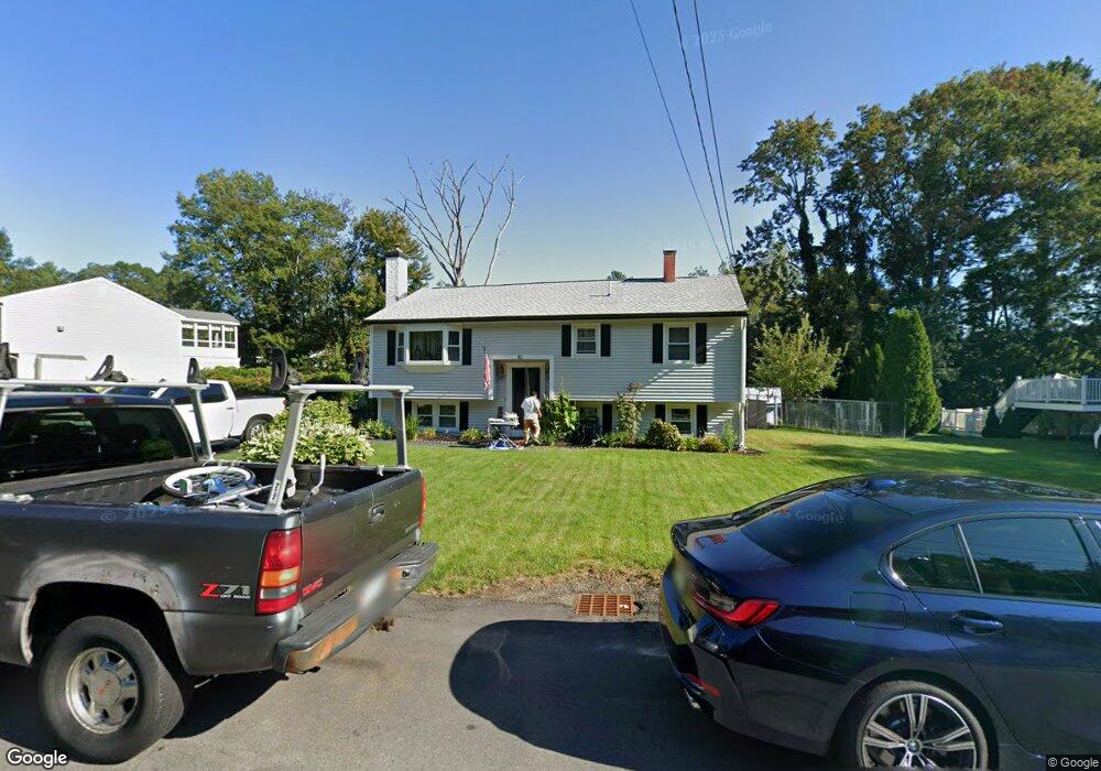 81 Wethersfield Rd, Nashua, NH 03062 - photo 1