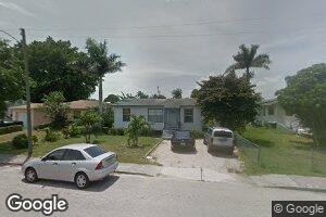 323 Banyan Ave, Pahokee, FL 33476