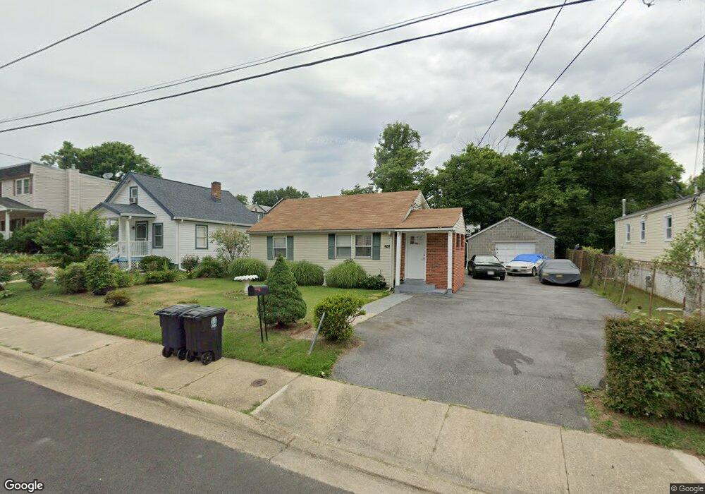 305 Cedarleaf Ave, Capitol Heights, MD 20743 - photo 1