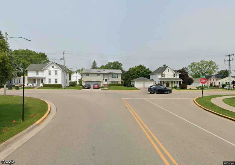 2817 N Military Rd, Cross Plains, WI 53528 - photo 1