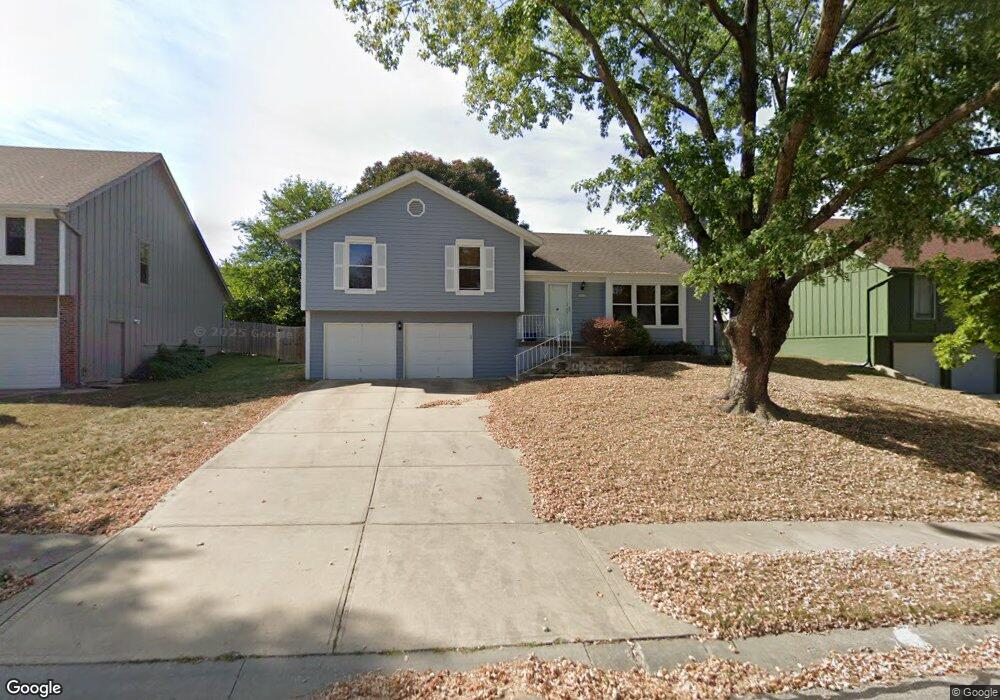 4812 Perry Ave, Shawnee, KS 66203 - photo 1