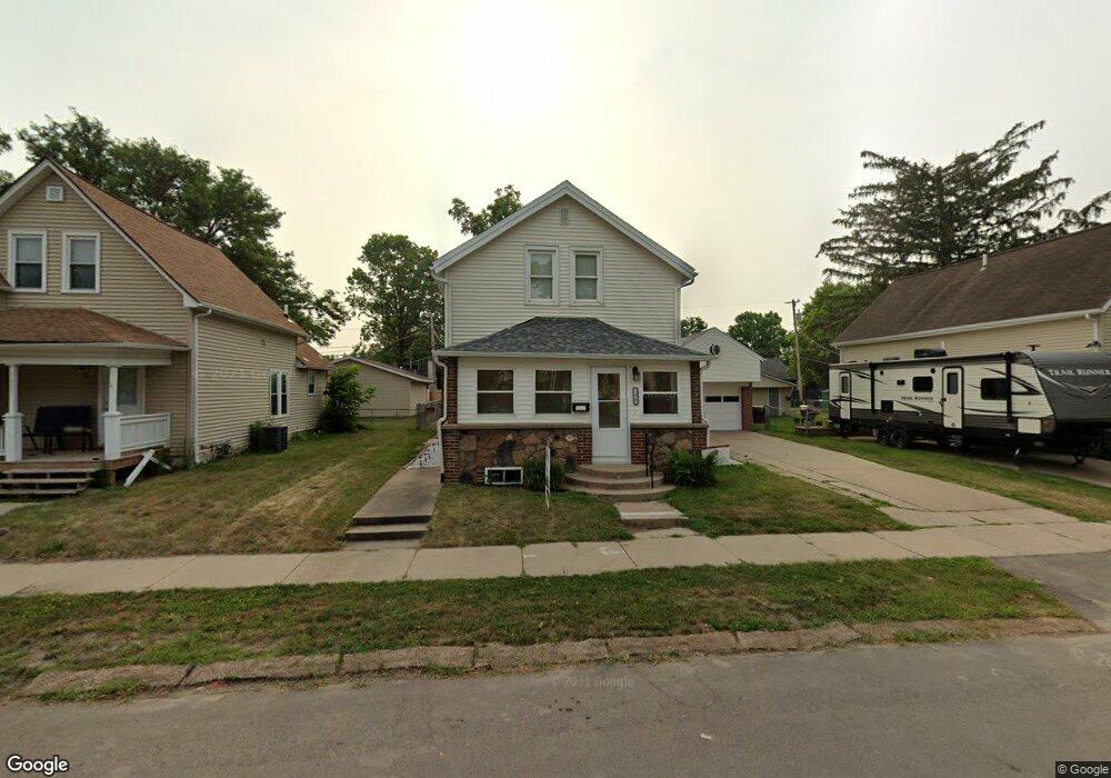 1029 9th St NW, Cedar Rapids, IA 52405 - photo 1