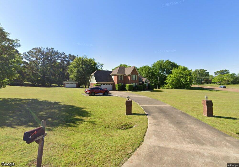 11025 Whispering Pines Dr, Olive Branch, MS 38654 - photo 1