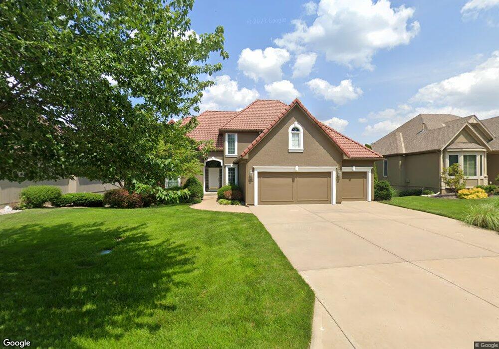 20336 W 98th St, Lenexa, KS 66220 - photo 1