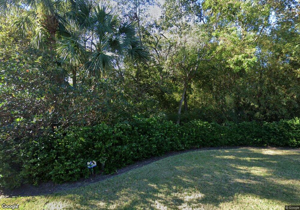 322 Dunbarton Dr, Saint Simons Island, GA 31522 - photo 1