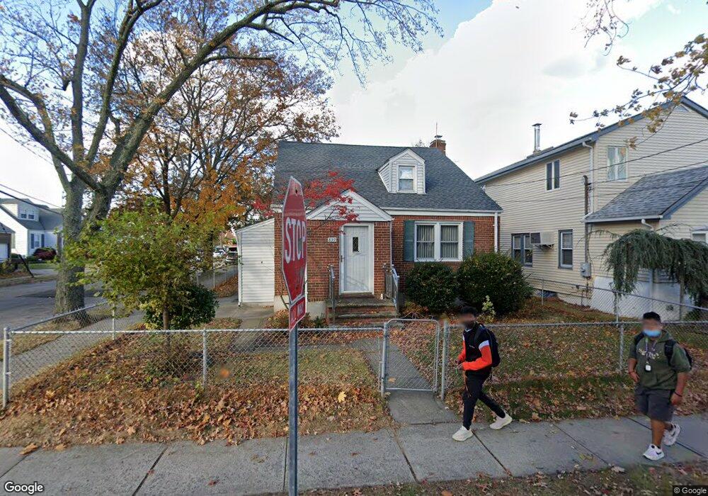 850 Washington St, Franklin Square, NY 11010 - photo 1