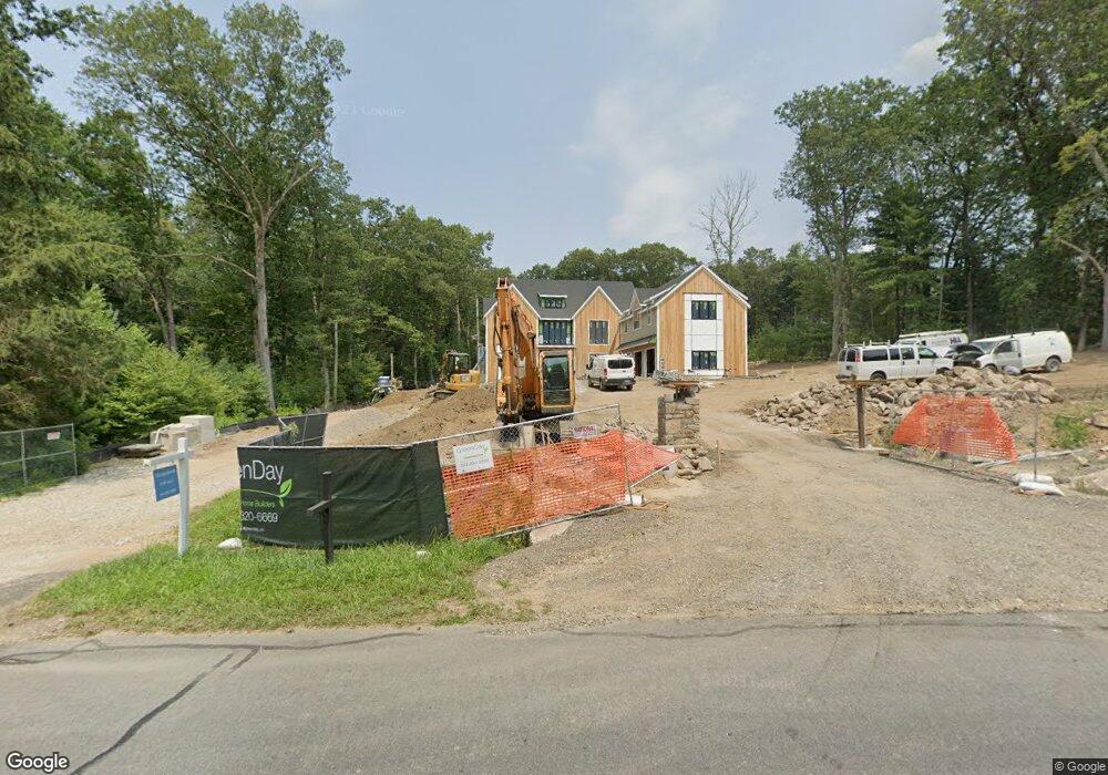 772L N Wilton Rd, New Canaan, CT 06840 - photo 1