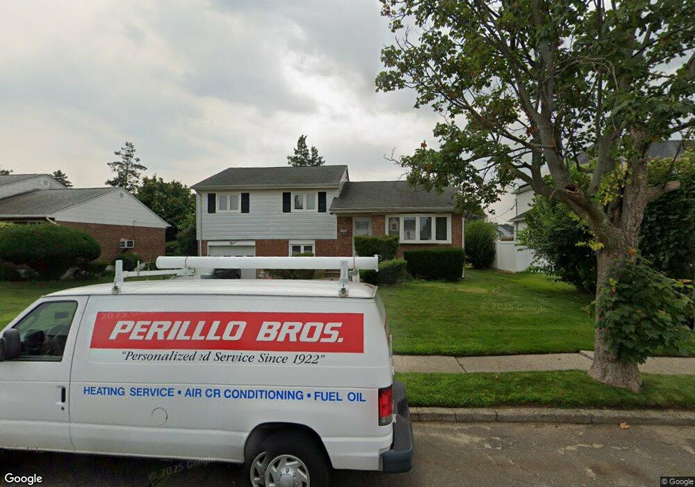 3 Clark St, Plainview, NY 11803 - photo 1