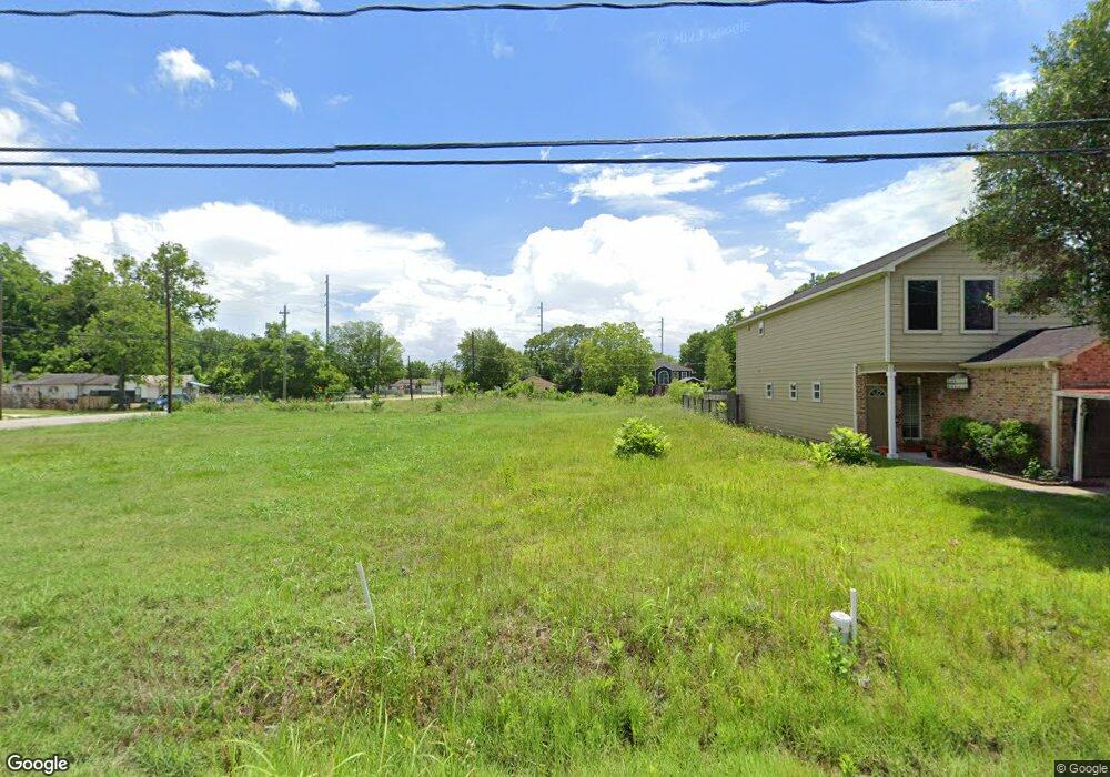 8024 Dyer St, Houston, TX 77088 - photo 1