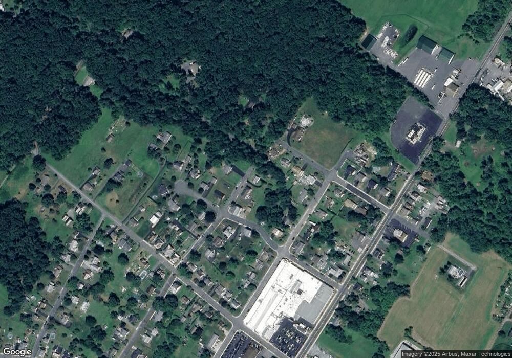 824 Cherry St, Bally, PA 19503 - photo 1