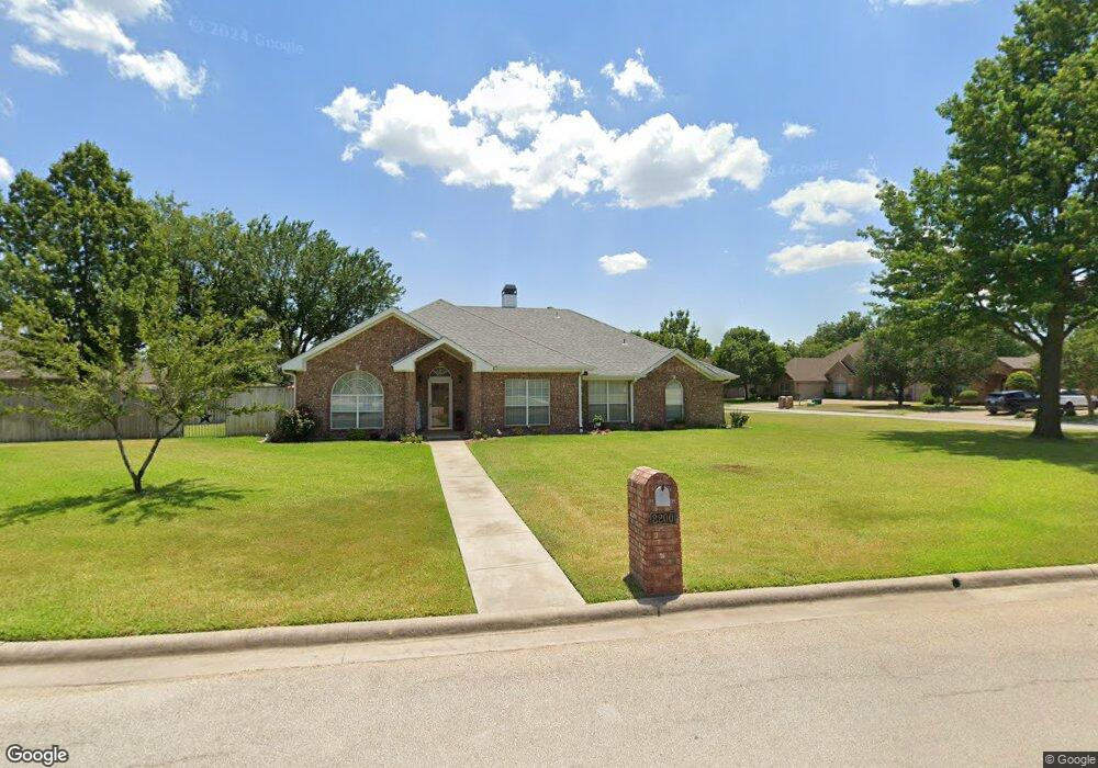 2200 Mesquite St, Gainesville, TX 76240 - photo 1