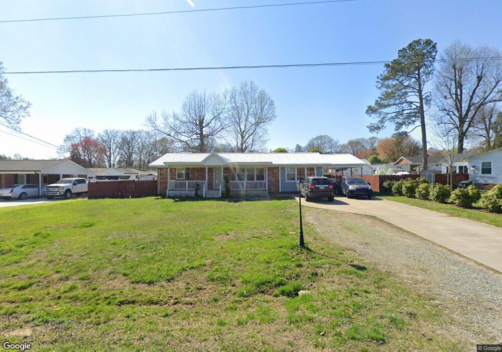 218 Watkins Dr, Siler City, NC 27344 - photo 1