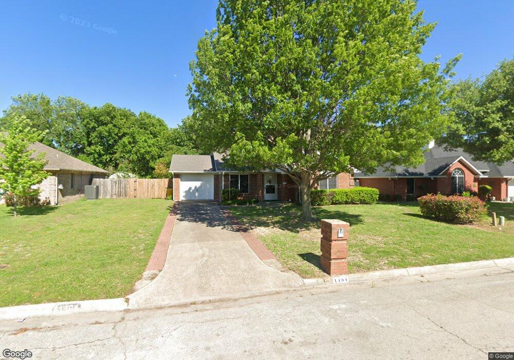 1404 Rebecca Dr, Gainesville, TX 76240 - photo 1