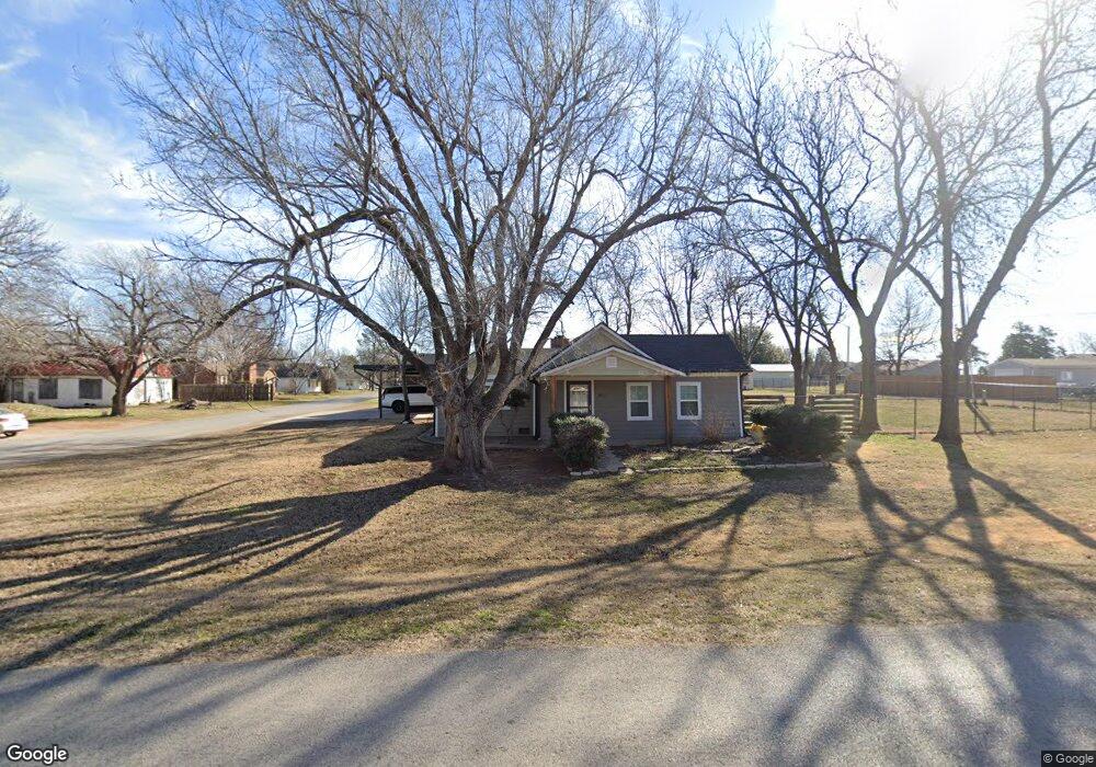 602 NW 5th St, Cache, OK 73527 - photo 1