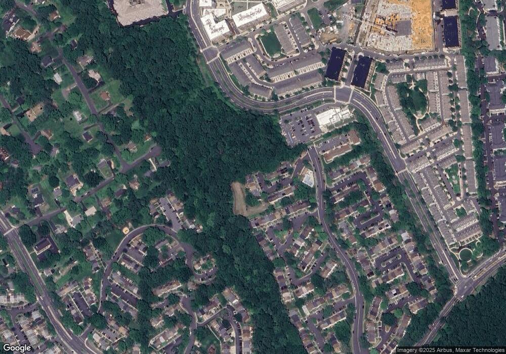 9533 Poplar Leaf Ct, Fairfax, VA 22031 - photo 1