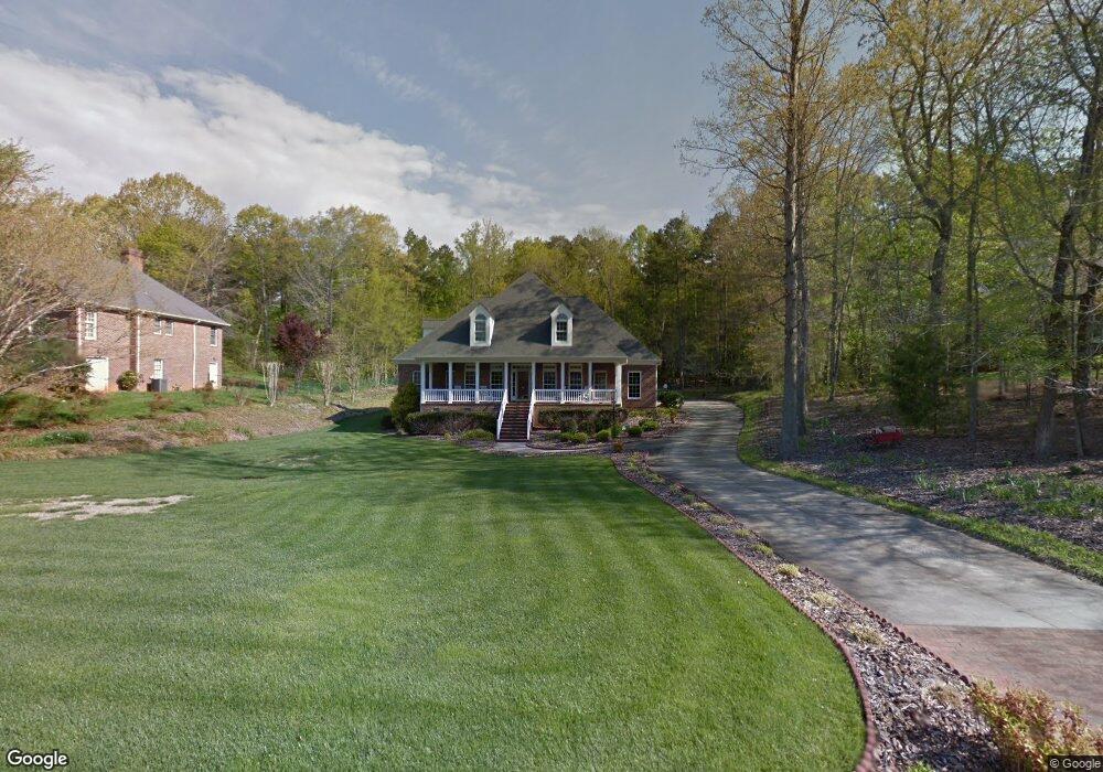 637 Anns Ct, Asheboro, NC 27205 - photo 1