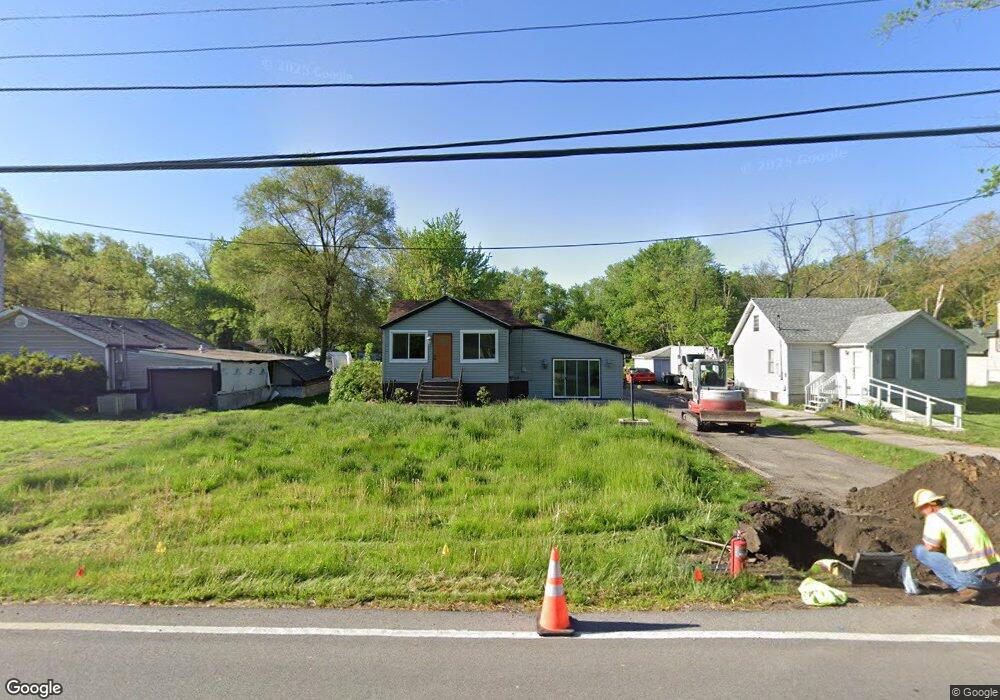 1525 E Elm (2 Homes) St, Griffith, IN 46319 - photo 1