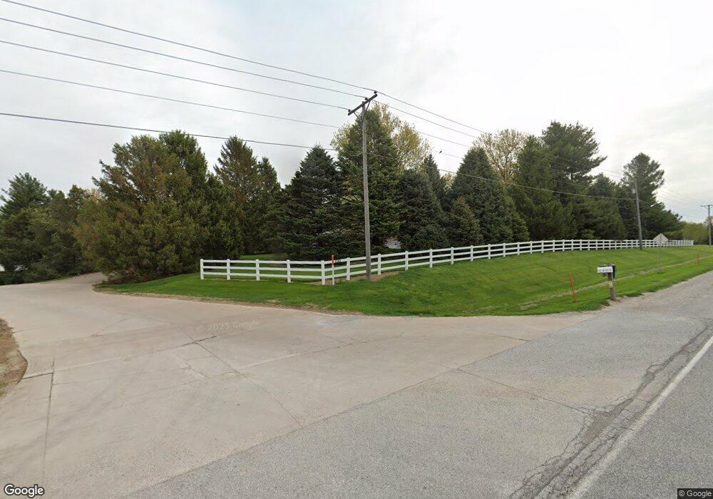 5122 W Kimberly Rd, Davenport, IA 52806 - photo 1