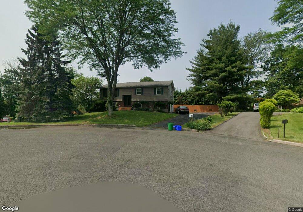 20 Queens Ct, Orangeburg, NY 10962 - photo 1