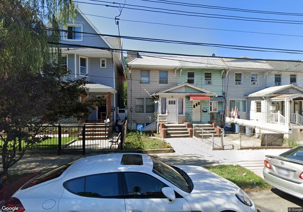 9750 108th St, South Richmond Hill, NY 11419 - photo 1