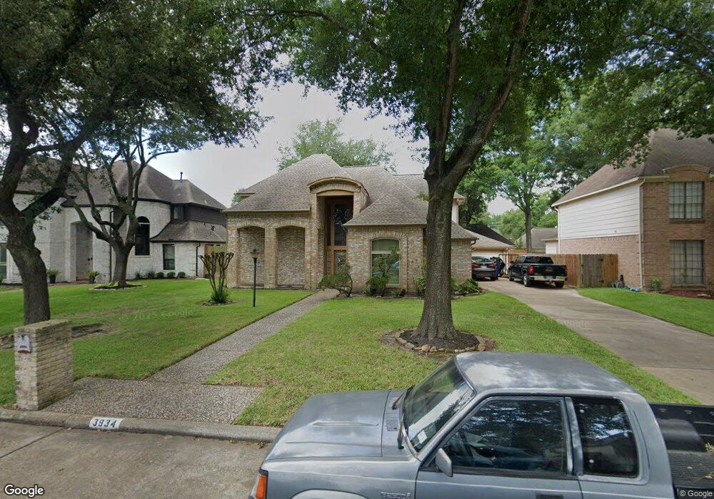 3934 Holder Forest Dr, Houston, TX 77088 - photo 1