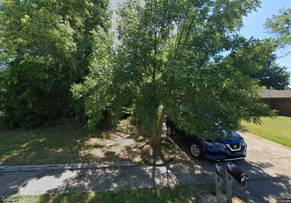 1652 S Sycamore Ave, Broken Arrow, OK 74012 - photo 1