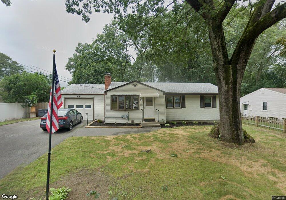 121 Tanner Ave, Warwick, RI 02886 - photo 1