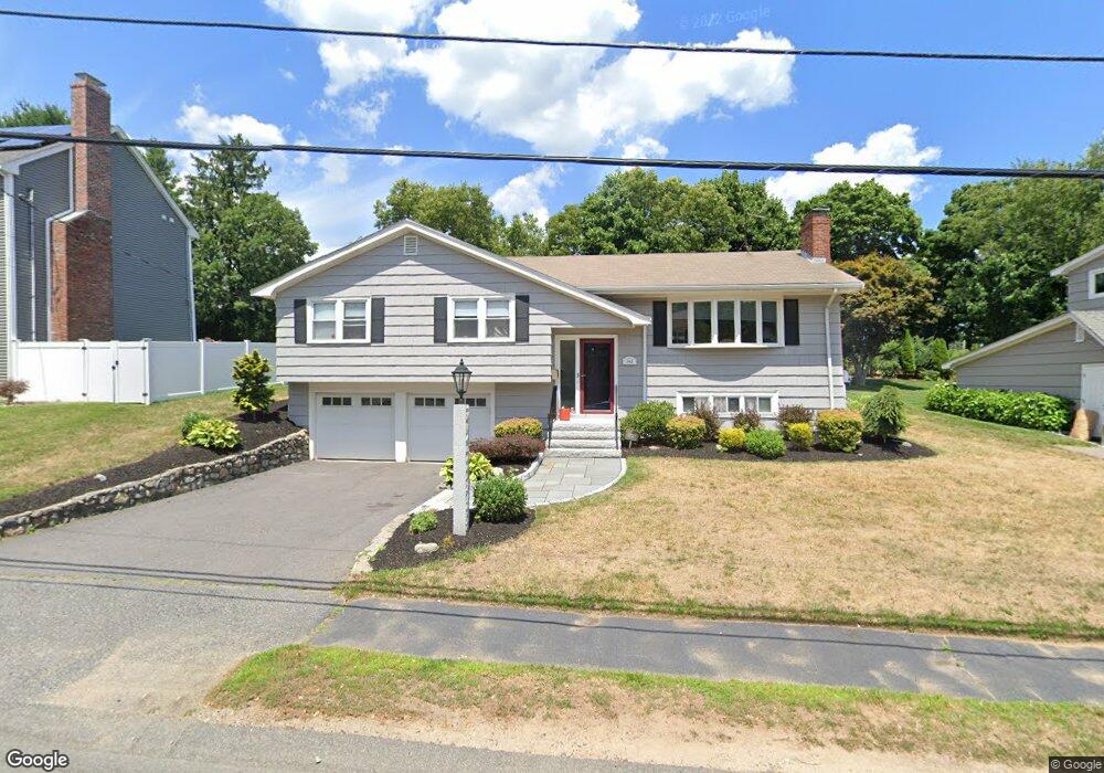 142 Woodbine Cir, Needham Heights, MA 02494 - photo 1