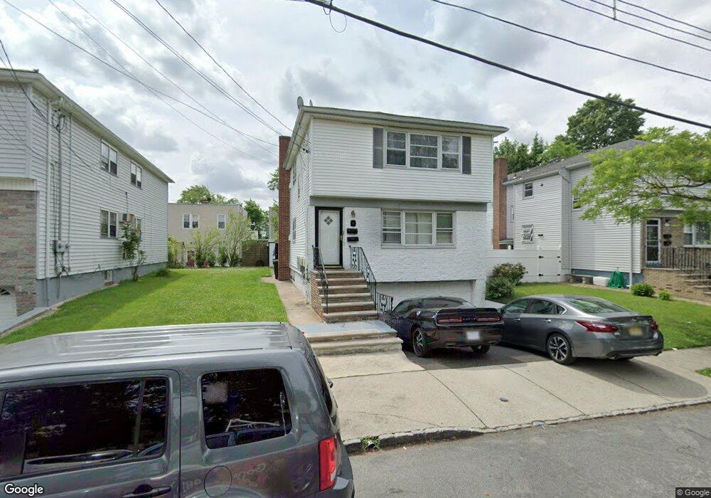 8 Gifford Ct, Maplewood, NJ 07040 - photo 1