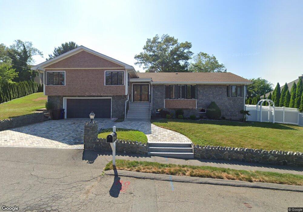 12 Yorkshire Rd, Marblehead, MA 01945 - photo 1